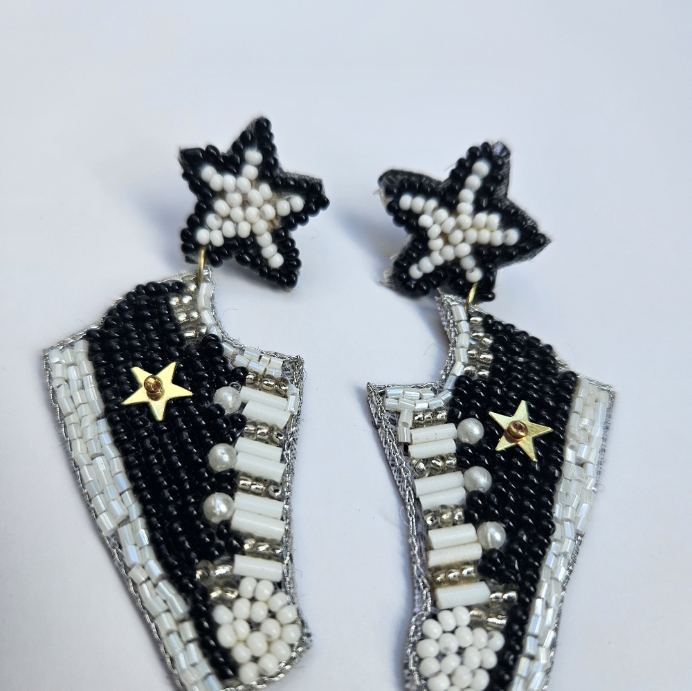 Seed Beaded Handmade Earrings - Picture 6 of 7